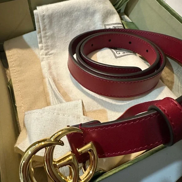 New Gucci Burgundy Red Leather Belt with Gold GG Buckle- small 80/32 - Picture 6 of 15